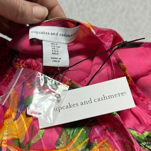 CUPCAKES & CASHMERE Hot Pink Tropical Wrap Top SMALL NWT - Picture 9 of 10